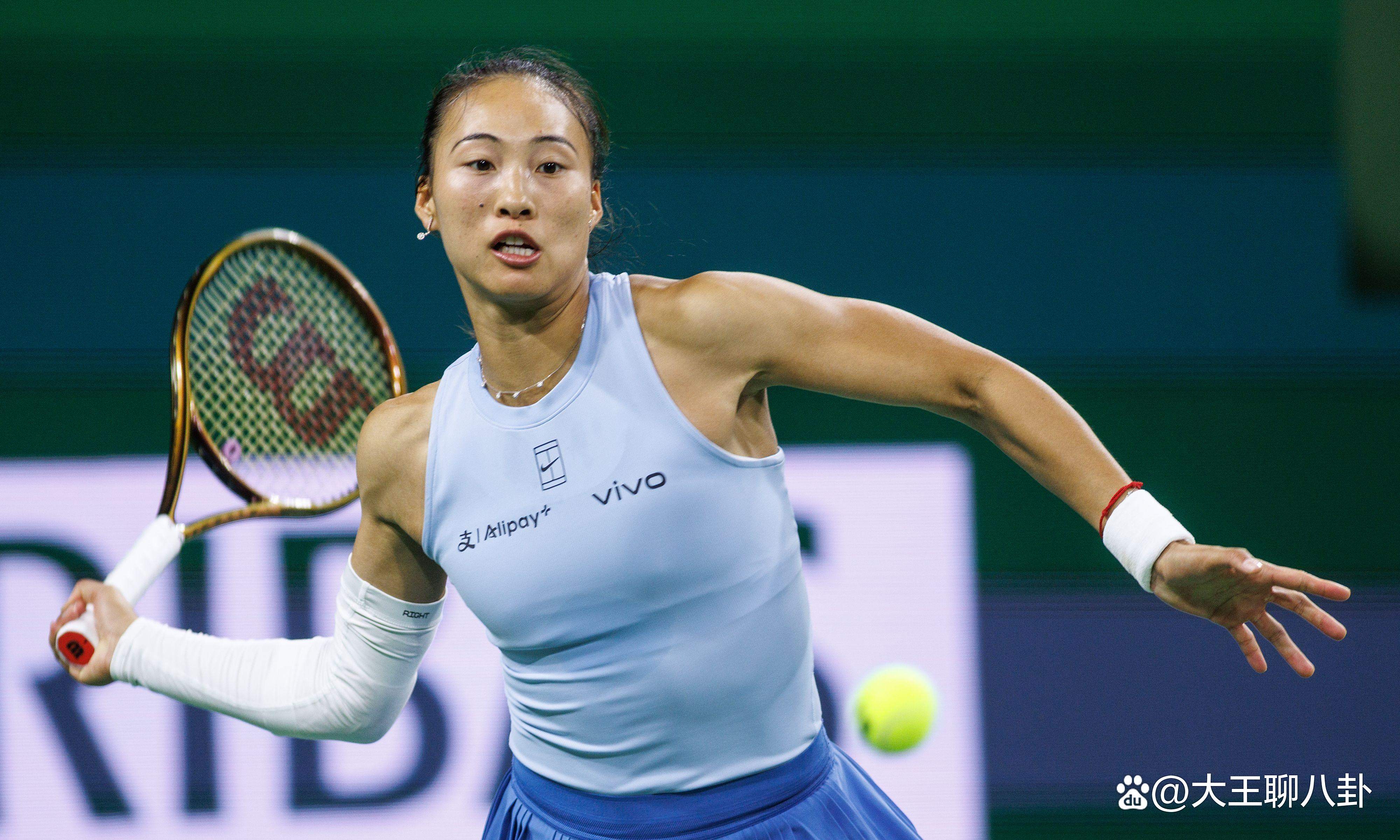  网球小组赛焦点战：漠南雄狮队绝杀闽南雷豹队，新星闪耀。黑马成最大惊喜