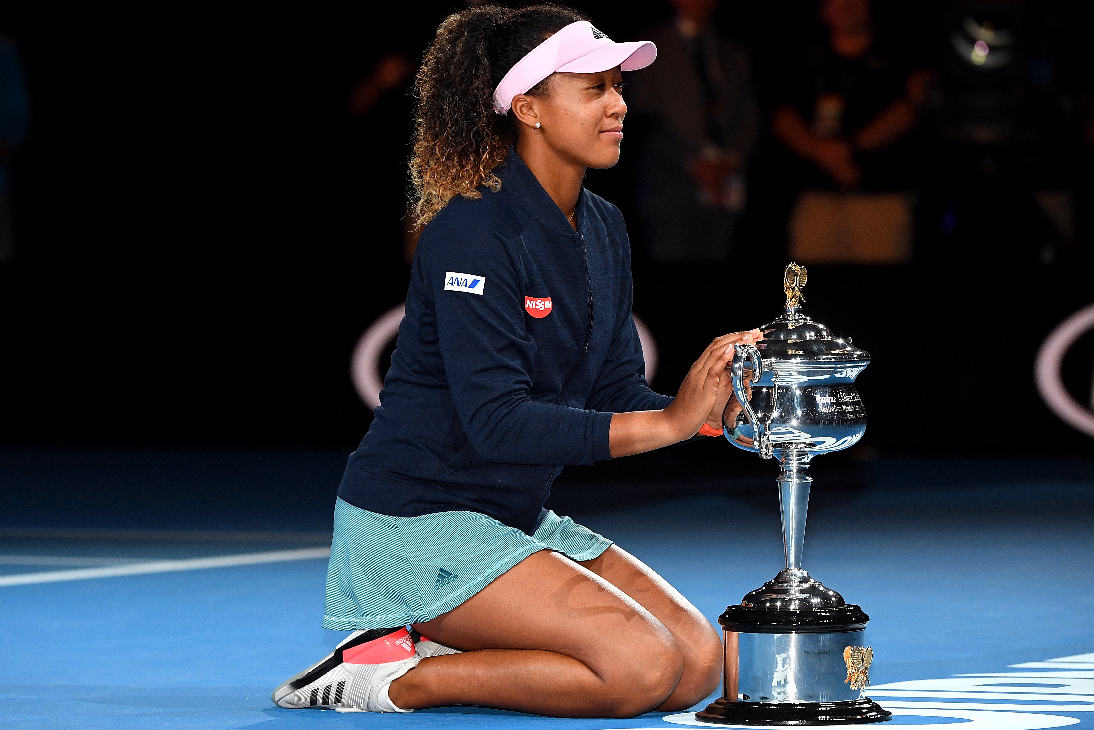 大坂直美回归赛场，问鼎冠军首场状态亮眼，切尔西观众沸腾！的简单介绍